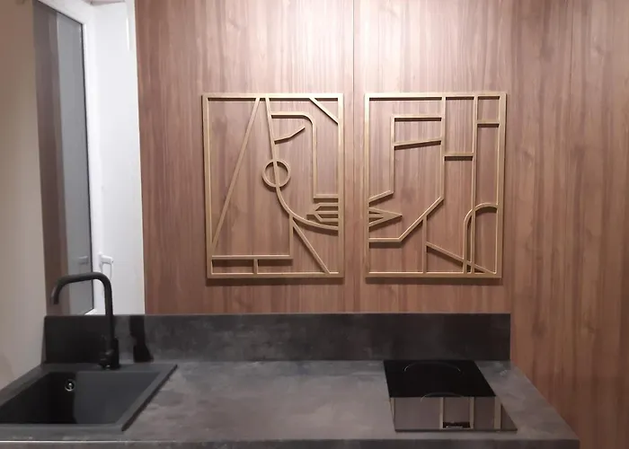 Port 3* 库瑞尼卡慕斯卡