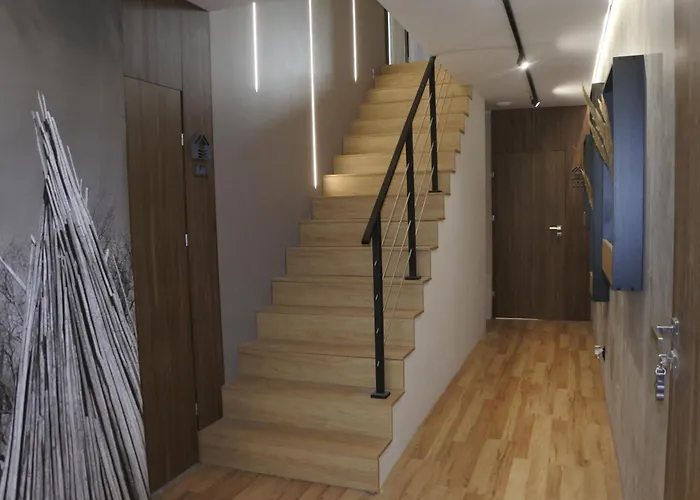 Port 3* 库瑞尼卡慕斯卡